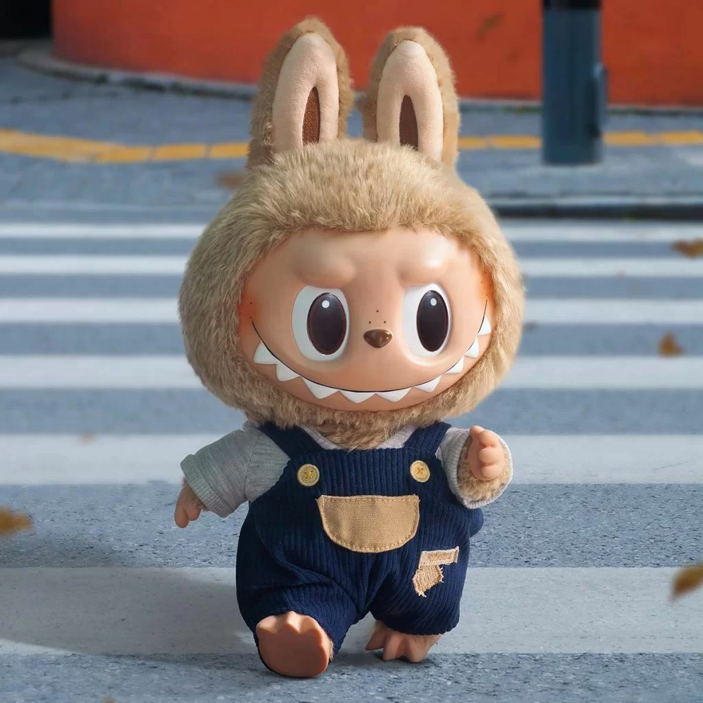 Игрушка Labubu от Pop Mart Игрушка Labubu от Pop Mart